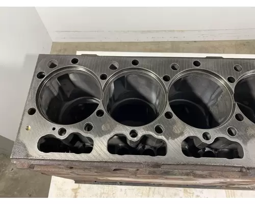 INTERNATIONAL Maxxforce DT Cylinder Block