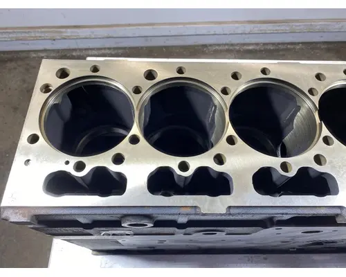 INTERNATIONAL Maxxforce DT Cylinder Block