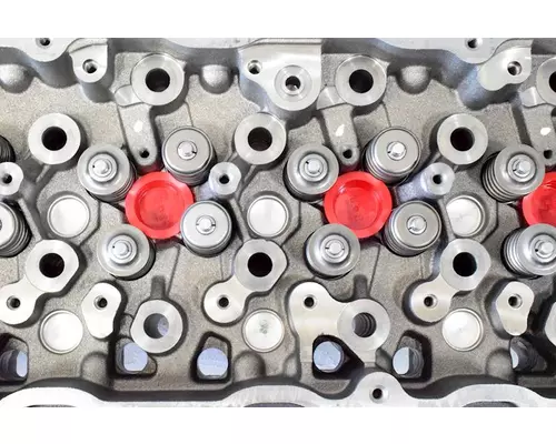 INTERNATIONAL Maxxforce DT Cylinder Head