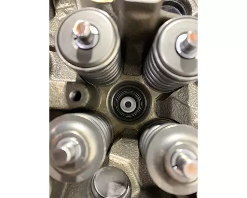 INTERNATIONAL Maxxforce DT Cylinder Head