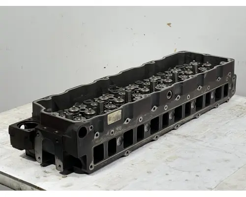 INTERNATIONAL Maxxforce DT Cylinder Head