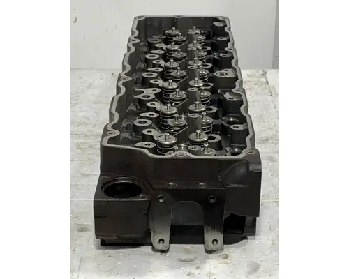 INTERNATIONAL Maxxforce DT Cylinder Head
