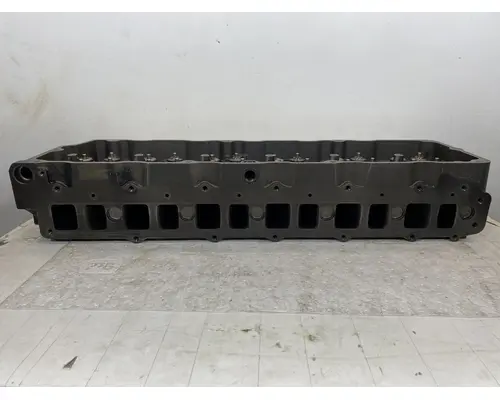 INTERNATIONAL Maxxforce DT Cylinder Head