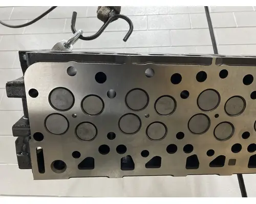 INTERNATIONAL Maxxforce DT Cylinder Head