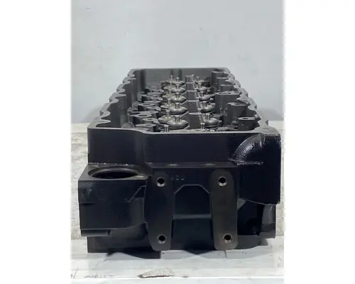 INTERNATIONAL Maxxforce DT Cylinder Head