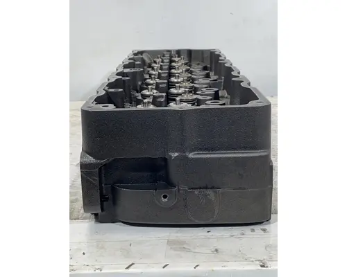 INTERNATIONAL Maxxforce DT Cylinder Head