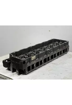 INTERNATIONAL Maxxforce DT Engine Cylinder Head