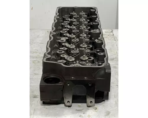 INTERNATIONAL Maxxforce DT Engine Cylinder Head