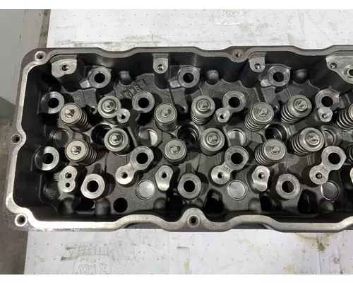 INTERNATIONAL Maxxforce DT Engine Cylinder Head