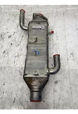 INTERNATIONAL Maxxforce DT Engine Oil Cooler