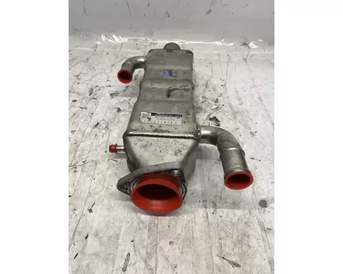 INTERNATIONAL Maxxforce DT Engine Oil Cooler