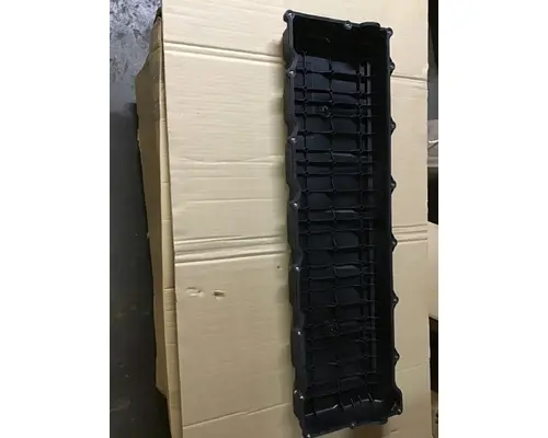 INTERNATIONAL Maxxforce  Valve Cover
