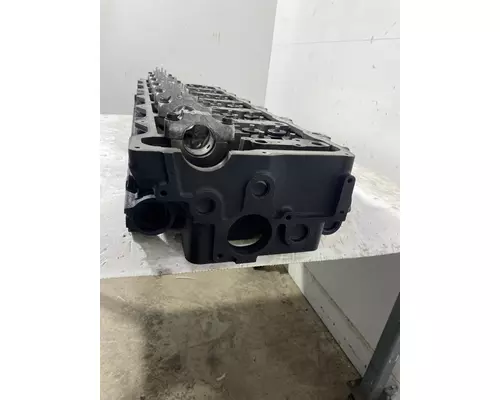 INTERNATIONAL N13 Cylinder Head