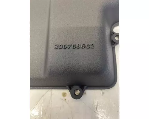 INTERNATIONAL N13 Valve Cover