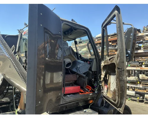 INTERNATIONAL PB015 Cab Assembly