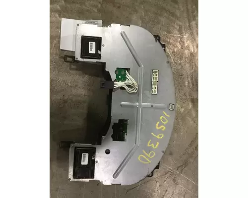INTERNATIONAL PB105 Instrument Cluster