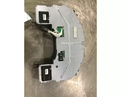 INTERNATIONAL PB105 Instrument Cluster