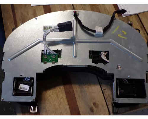 INTERNATIONAL PB105 Instrument Cluster