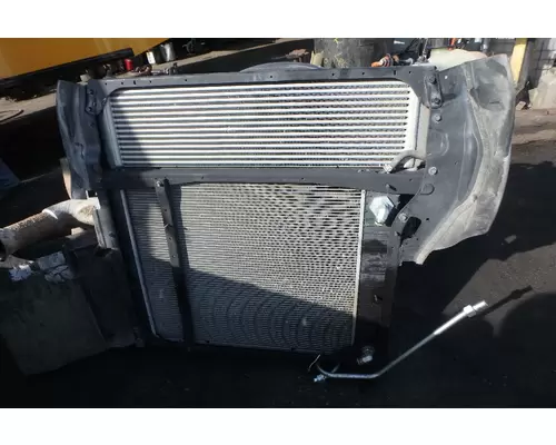 INTERNATIONAL PB105 Radiator