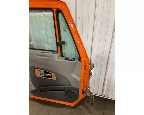 INTERNATIONAL PRO-STAR Door Assembly, Front