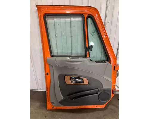 INTERNATIONAL PRO-STAR Door Assembly, Front