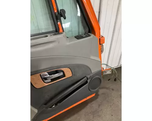 INTERNATIONAL PRO-STAR Door Assembly, Front
