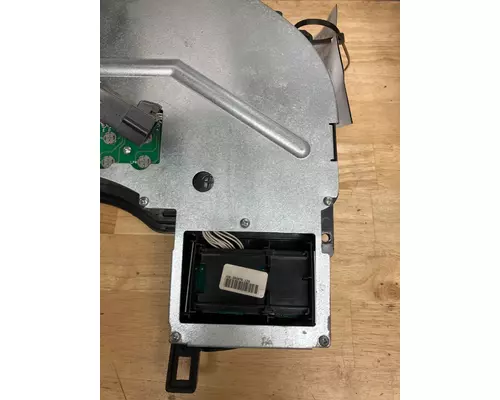 INTERNATIONAL PRO-STAR Instrument Cluster