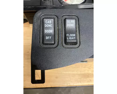 INTERNATIONAL PRO-STAR Instrument Cluster