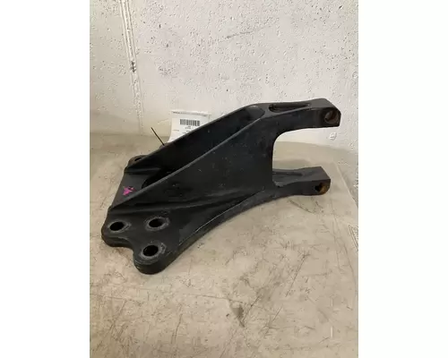 INTERNATIONAL PRO-STAR Spring Hanger
