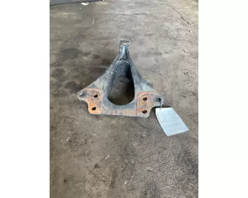 INTERNATIONAL PRO-STAR Spring Hanger