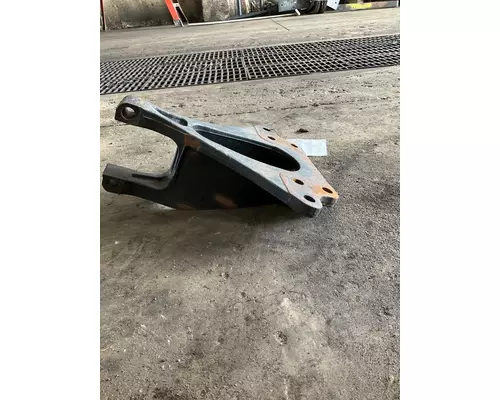 INTERNATIONAL PRO-STAR Spring Hanger