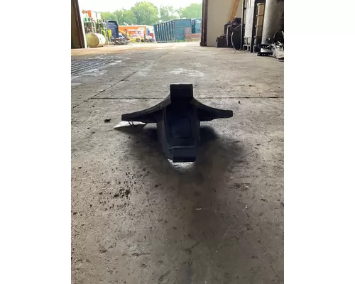 INTERNATIONAL PRO-STAR Spring Hanger