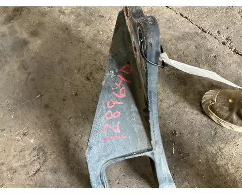 INTERNATIONAL PRO-STAR Spring Hanger