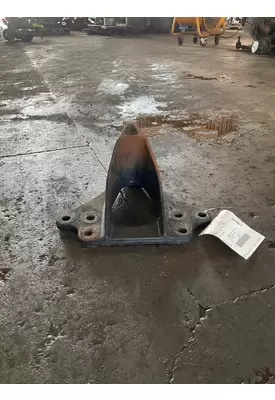 INTERNATIONAL PRO-STAR Spring Hanger