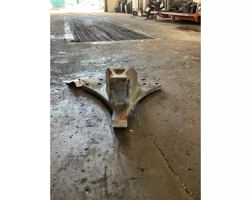 INTERNATIONAL PRO-STAR Spring Hanger