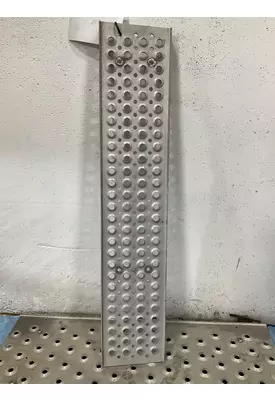 INTERNATIONAL PRO-STAR Steps