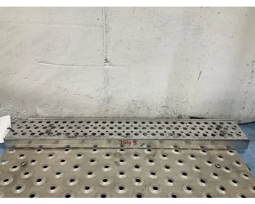 INTERNATIONAL PRO-STAR Steps