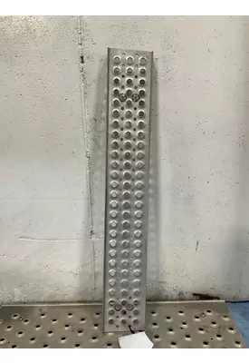 INTERNATIONAL PRO-STAR Steps