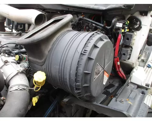 INTERNATIONAL PROSTAR 113 AIR CLEANER