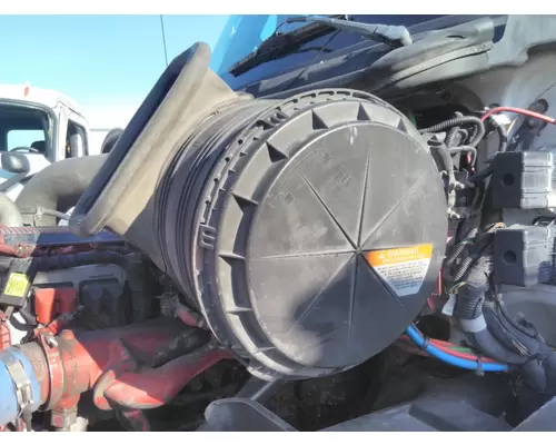 INTERNATIONAL PROSTAR 113 AIR CLEANER