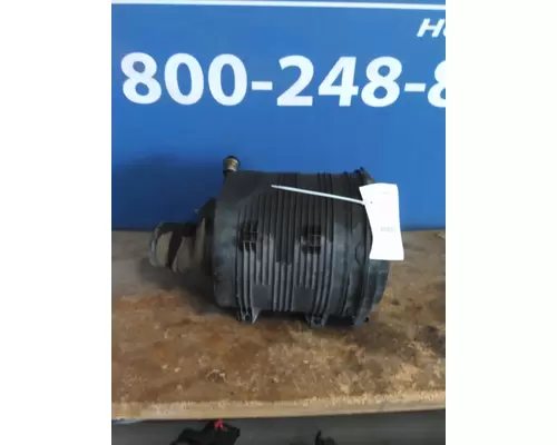 INTERNATIONAL PROSTAR 113 AIR CLEANER