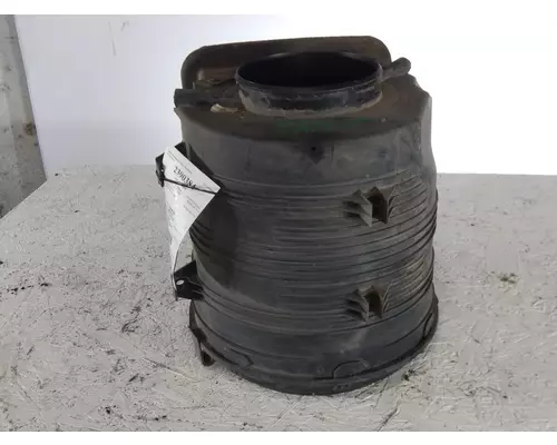 INTERNATIONAL PROSTAR 113 AIR CLEANER