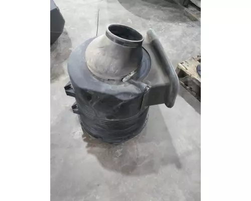 INTERNATIONAL PROSTAR 113 AIR CLEANER