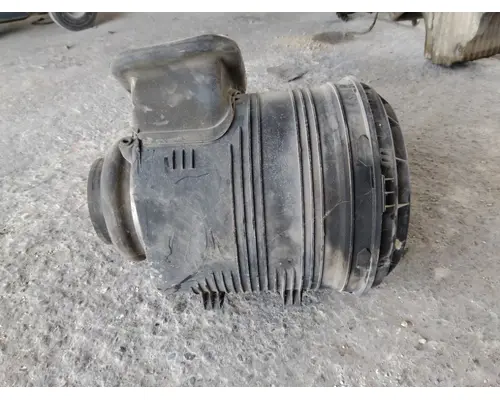 INTERNATIONAL PROSTAR 113 AIR CLEANER