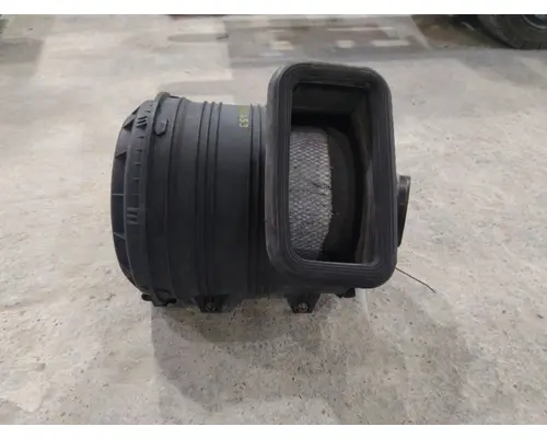 INTERNATIONAL PROSTAR 113 AIR CLEANER