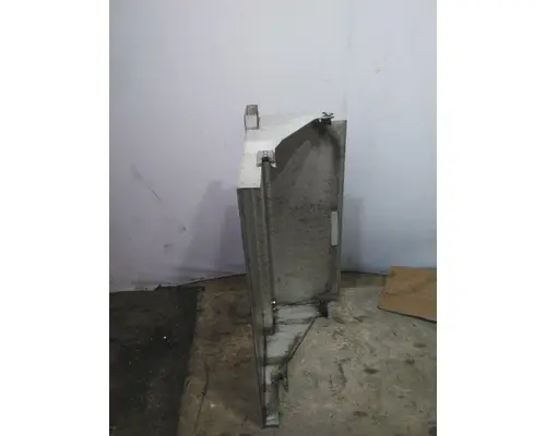 INTERNATIONAL PROSTAR 113 BATTERY BOX COVER