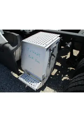 INTERNATIONAL PROSTAR 113 BATTERY BOX