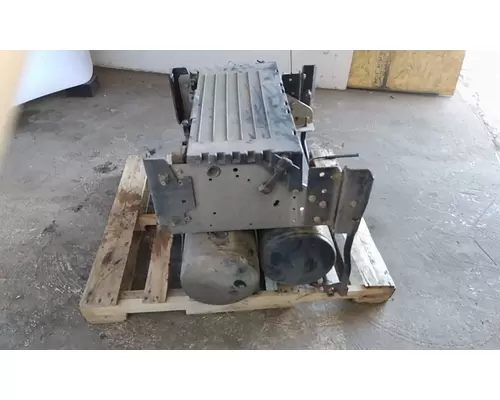 INTERNATIONAL PROSTAR 113 BATTERY BOX