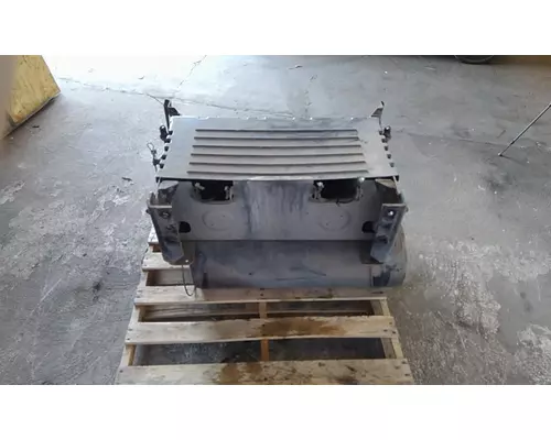 INTERNATIONAL PROSTAR 113 BATTERY BOX