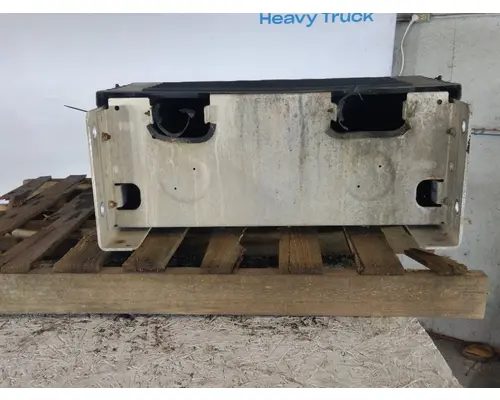 INTERNATIONAL PROSTAR 113 BATTERY BOX